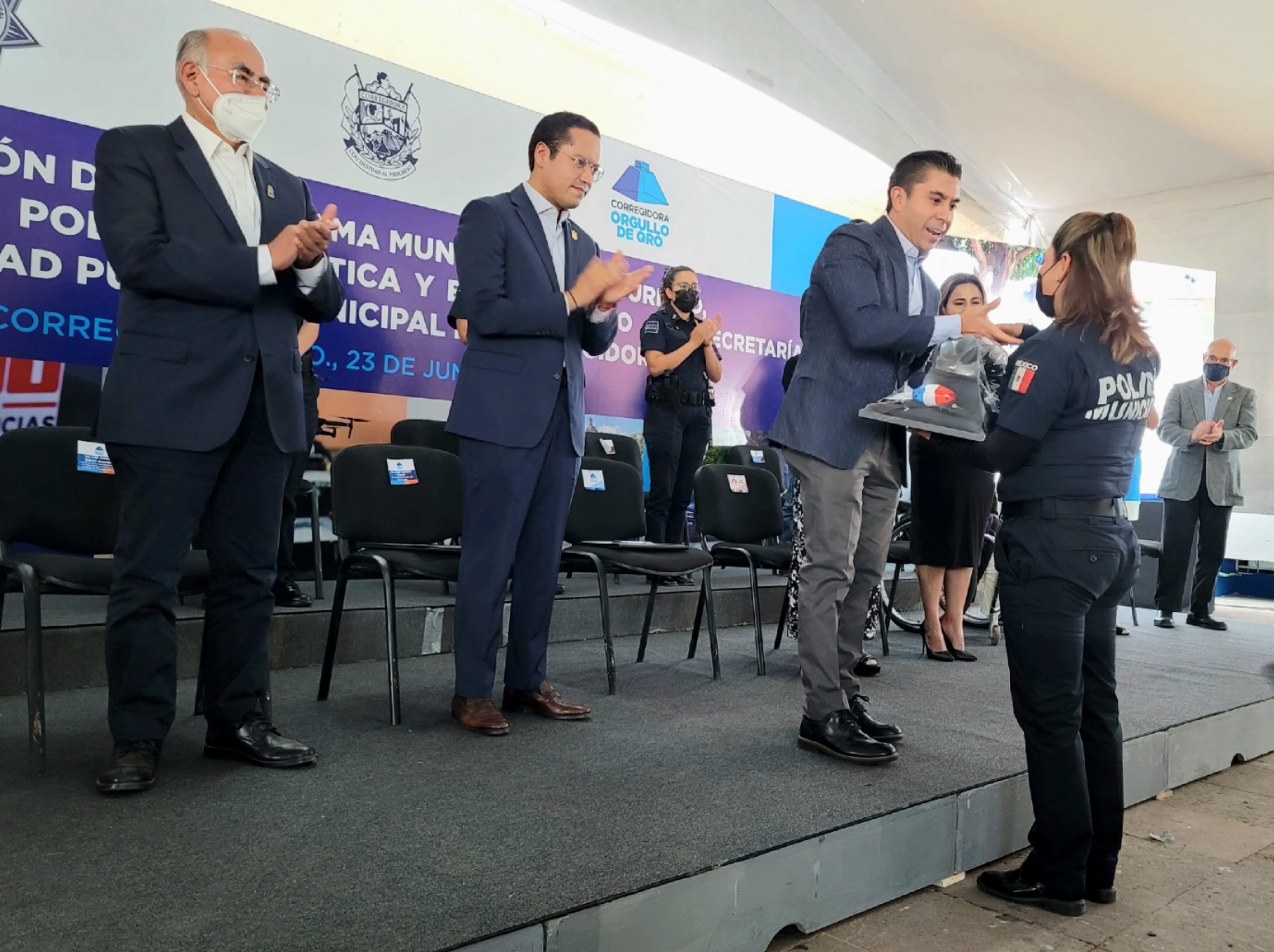 Presenta Roberto Sosa el programa de Seguridad Pública de Corregidora