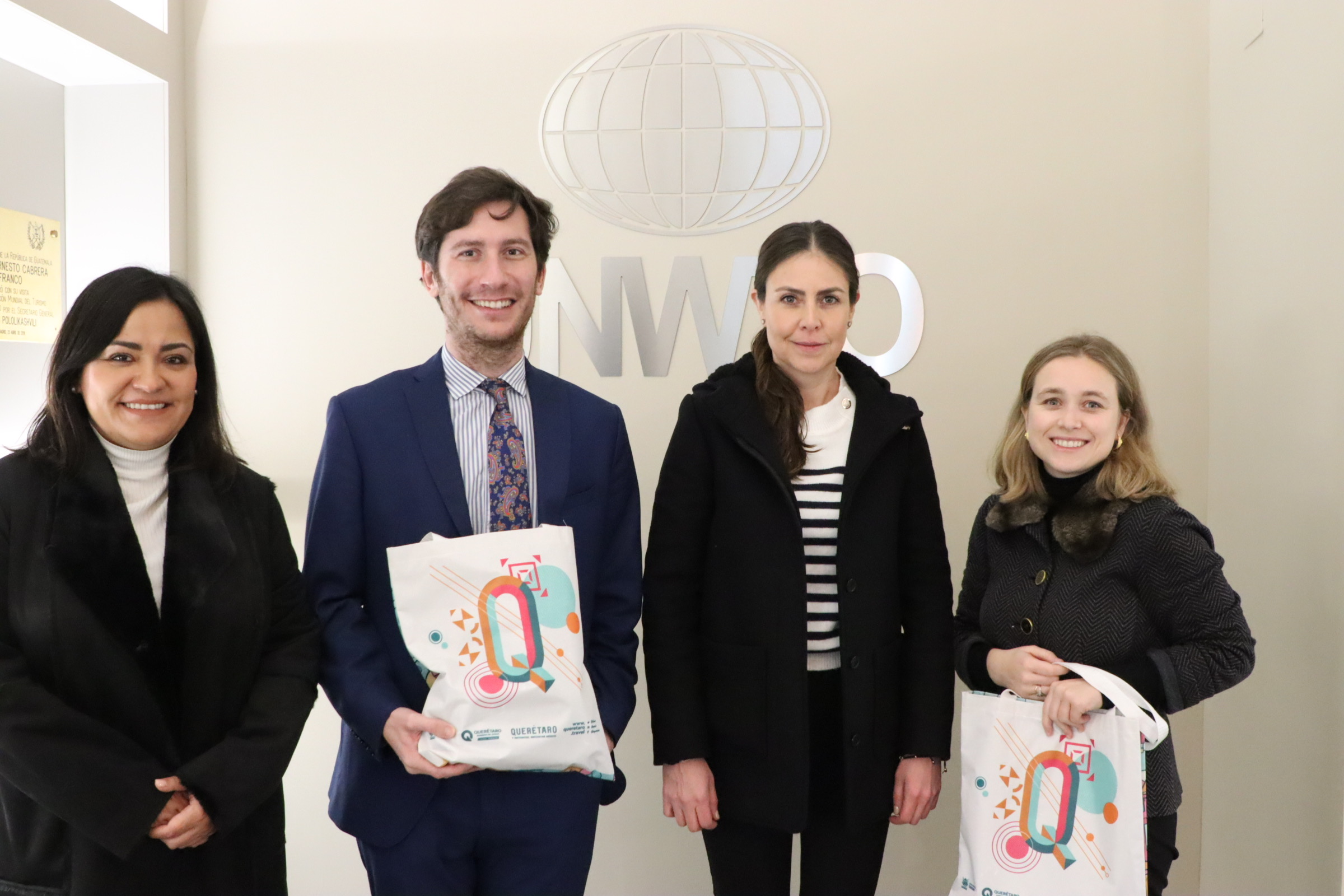 71_273_43417_1366106822_IMG_5818