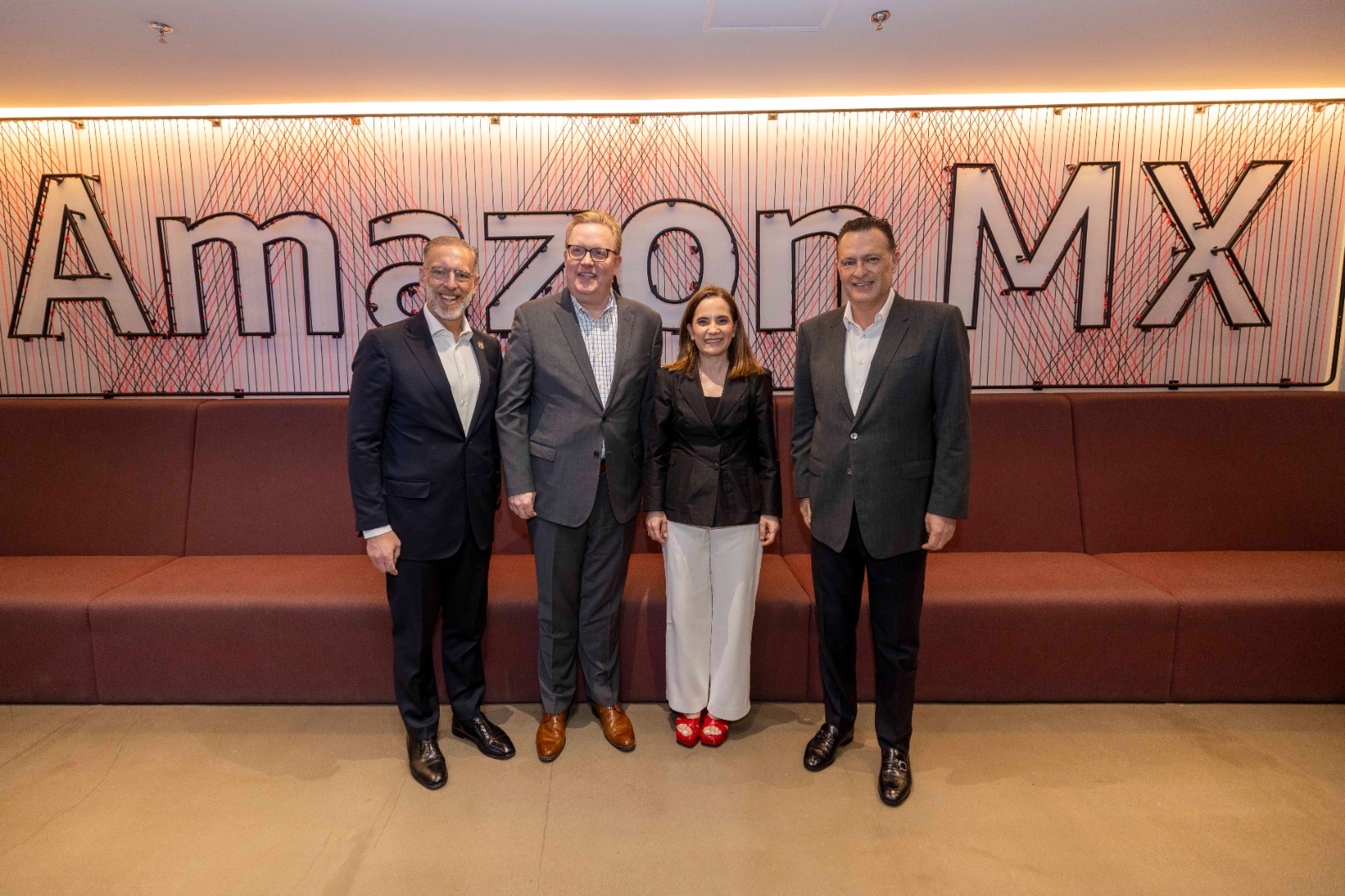 371cb784-e0c8-4876-9b5a-6d7851957553