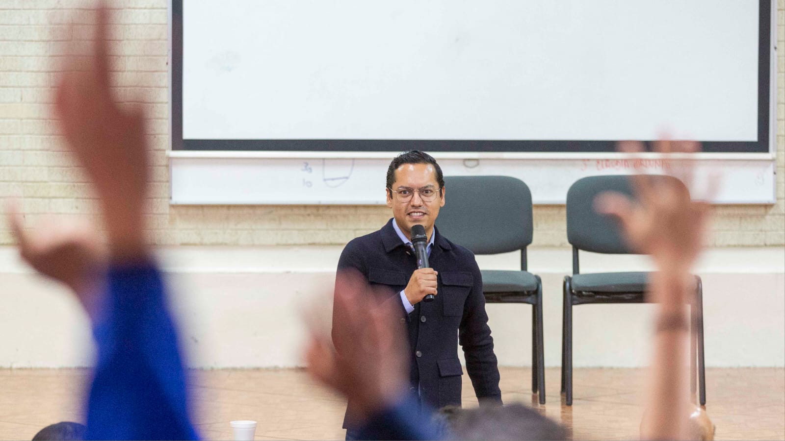 ef2d4a67-ca90-4aa0-867b-9147bc173250