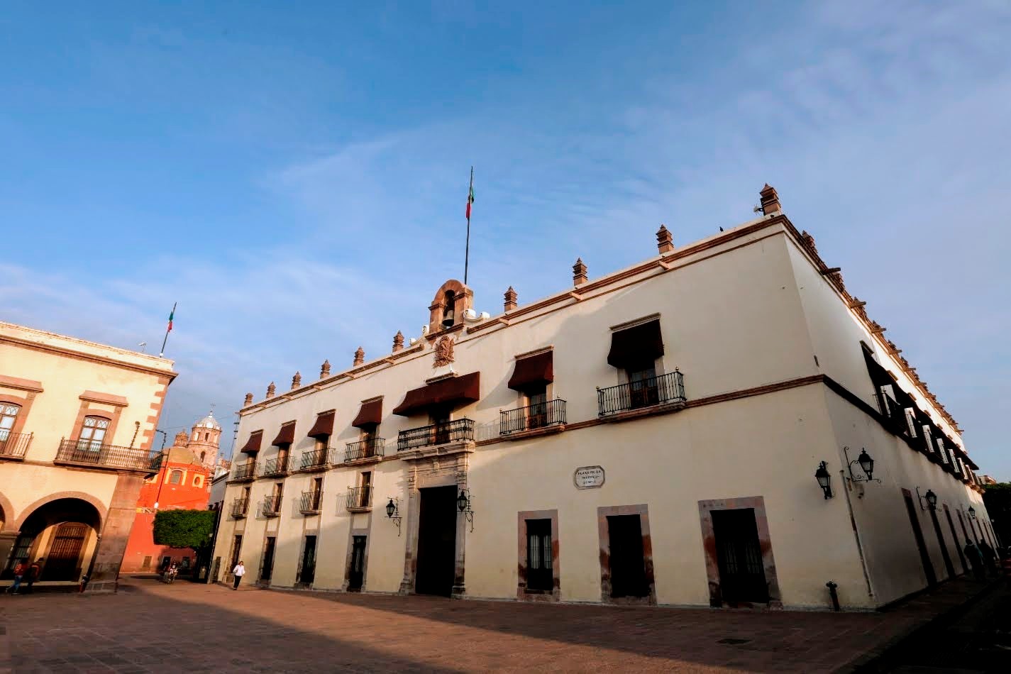 71_273_36722_1252773719_CUMBRE_DE_NEGOCIOS_(9)~2