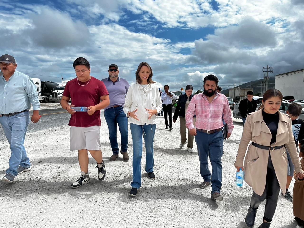 2d9ff2a4-86cf-46eb-89d7-81b59c51e54a (1)