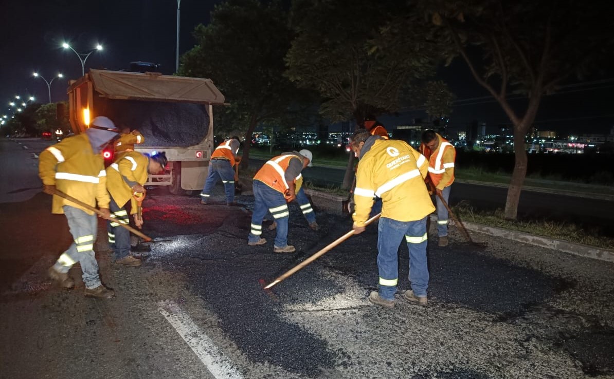 71_273_45044_1280245069_BOLETIN_CEI_15_2024_FOTO3_CEI_realiza_el_mantenimiento_de_Paseo_de_la_Republica_y_Libramiento_Sur_Poniente