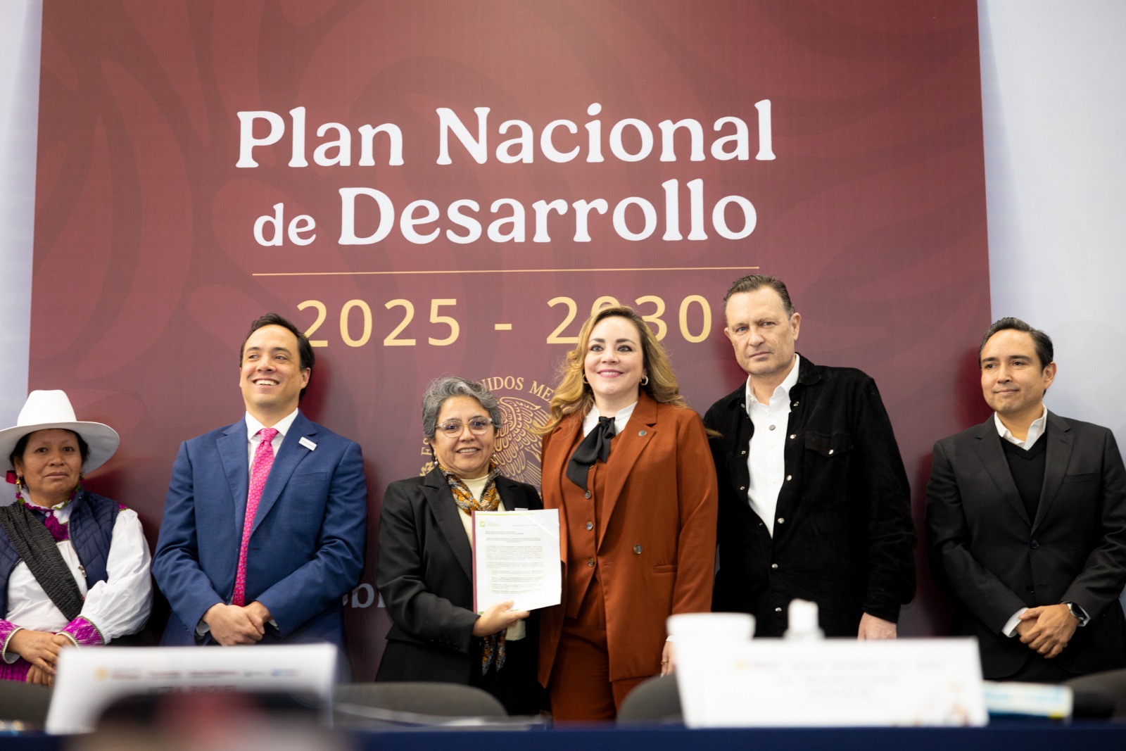 e6f8a6ab-46fb-4522-aa89-a6f956195bea