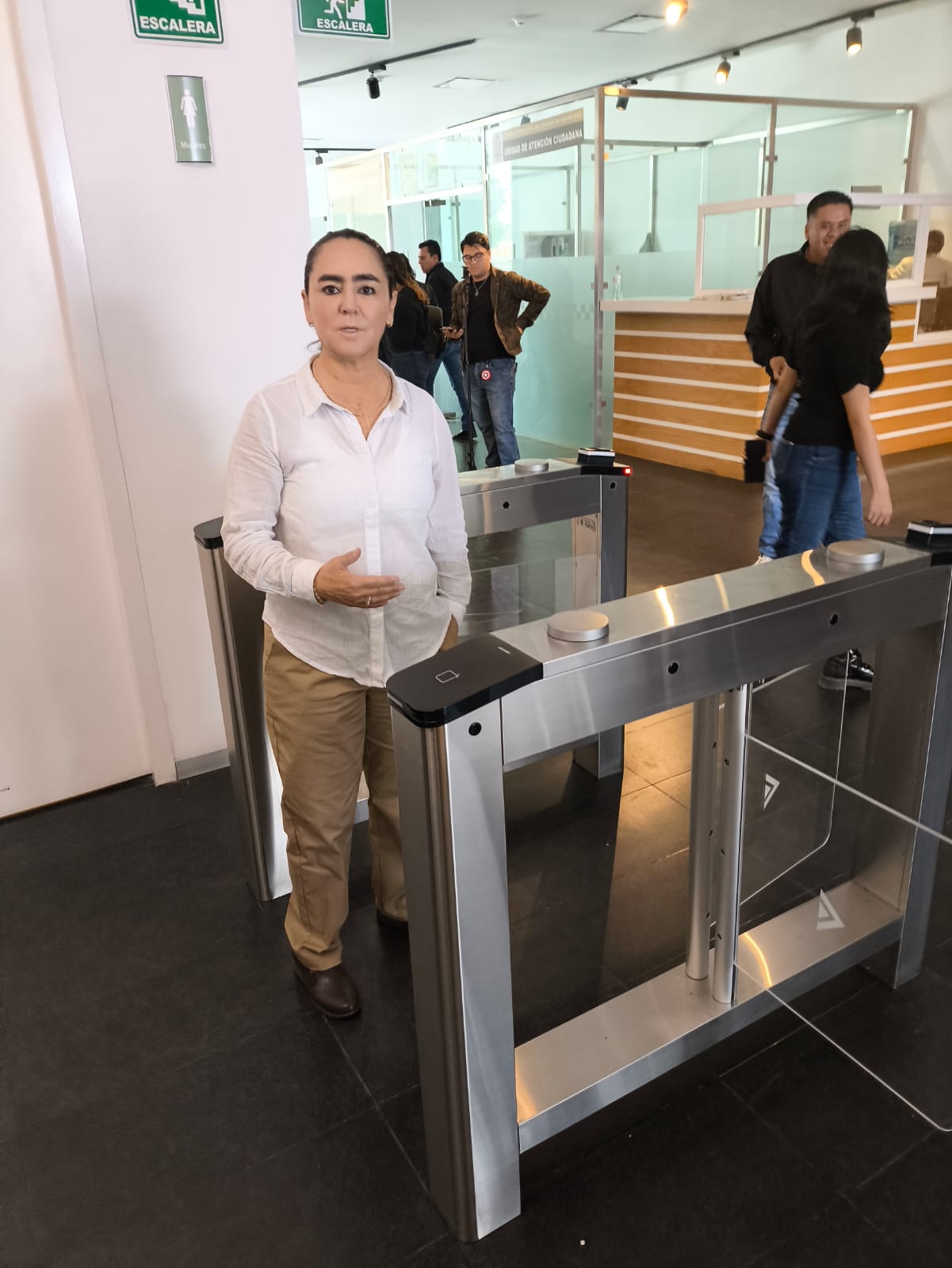 FOTO DIP. TERE CALZADA