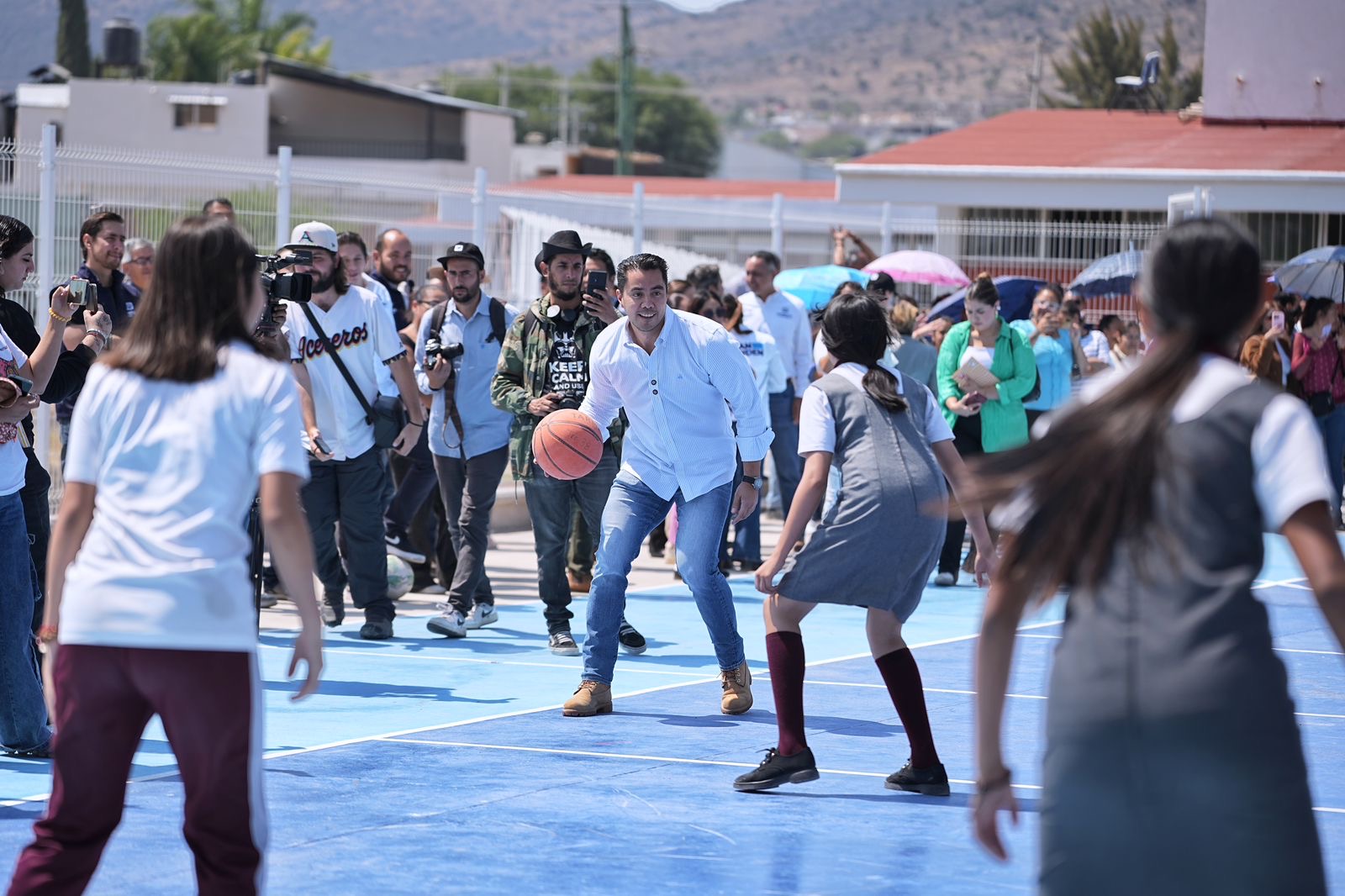 26cb1535-ba94-452d-8df3-3a0c9b5536cb