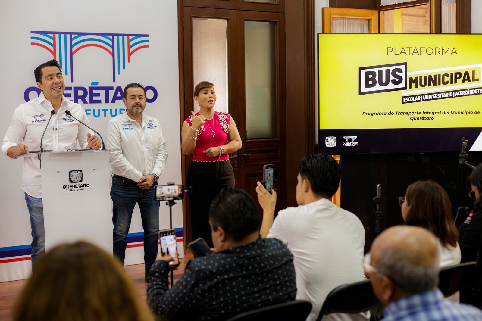 e41fa805-2445-4cbf-b927-8107a460d238