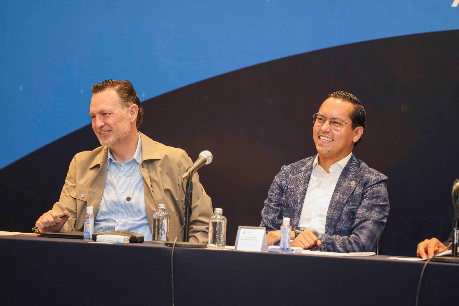 ed6f733c-ad44-4e57-99e3-bc1c4b91cac0