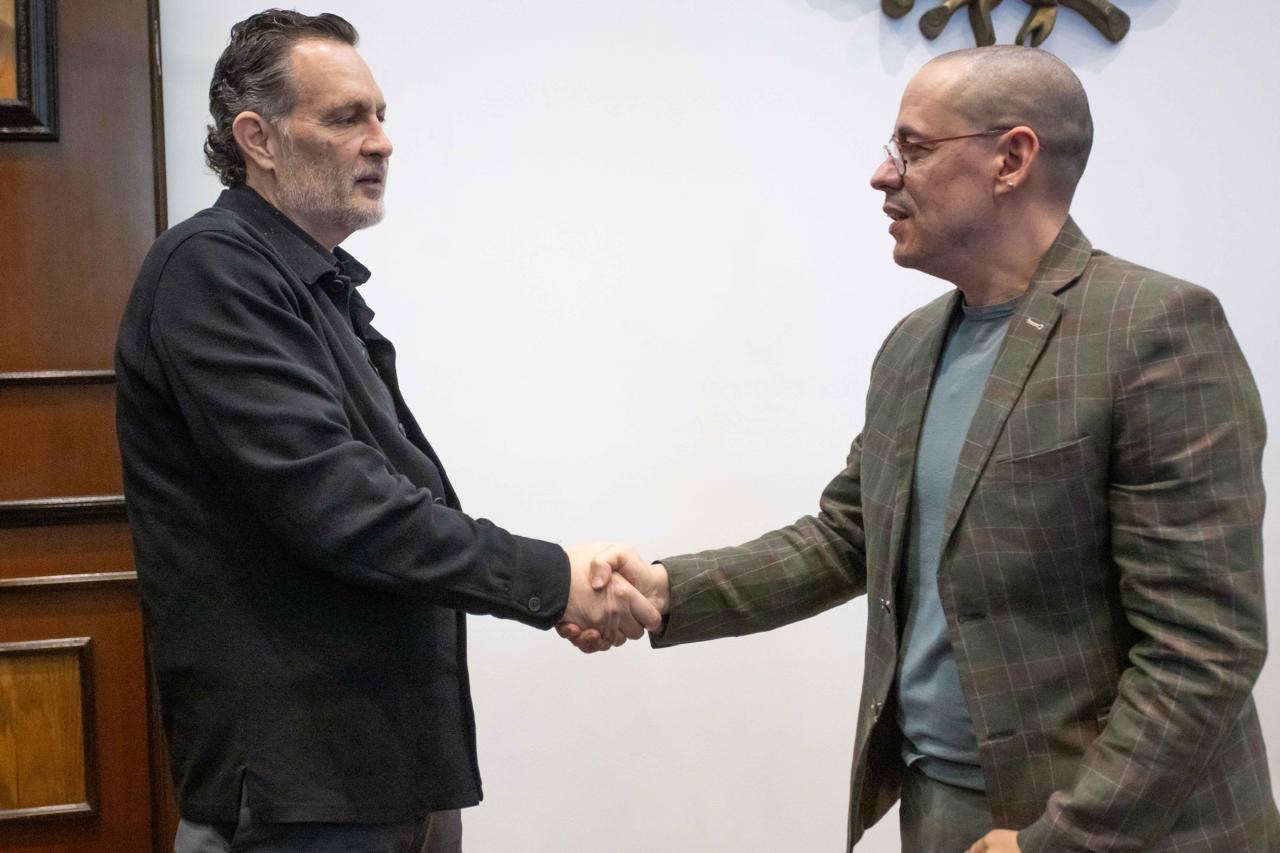 bf1006c3-7f89-4c23-a62e-34de9a3d78b8