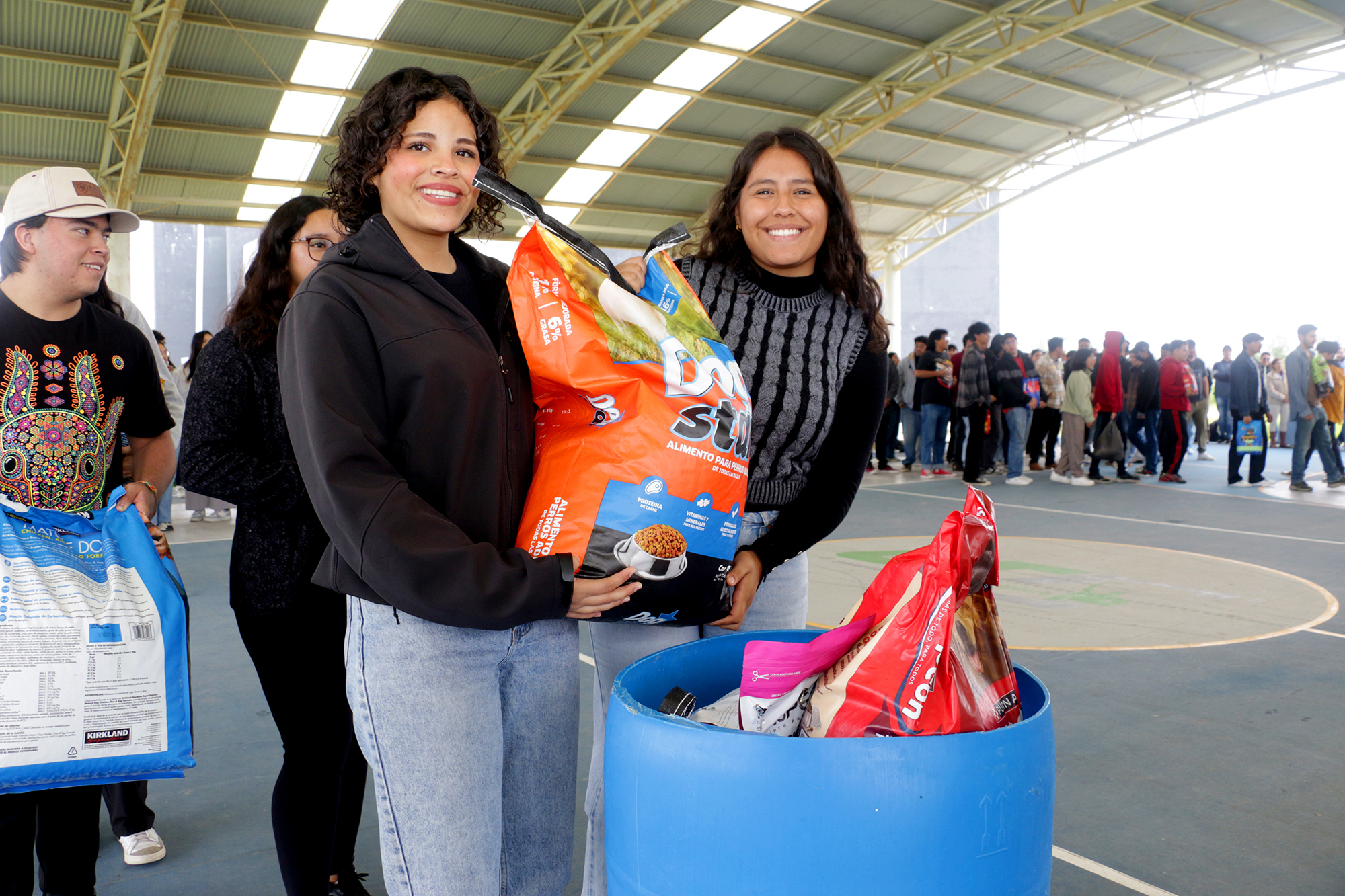 71_273_48597_1544059248_18_07_UTC_IMPULSA_INICIATIVA_DE_PROTECCIO__769_N_A_MASCOTAS_CON_DONACIO__769_N_DE_ALIMENTO2