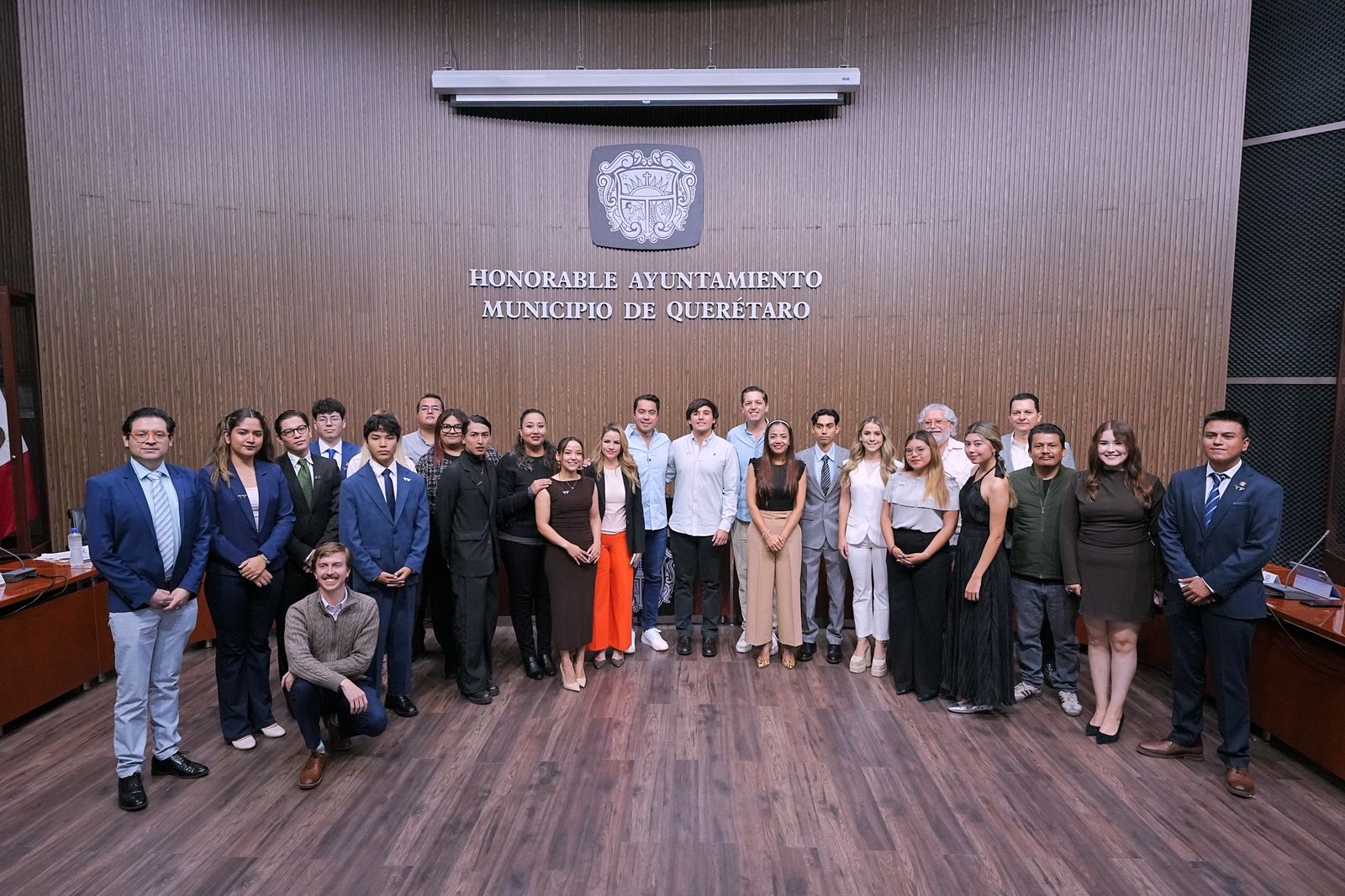 2d5b2376-af63-4026-83d7-4de2c85b2393