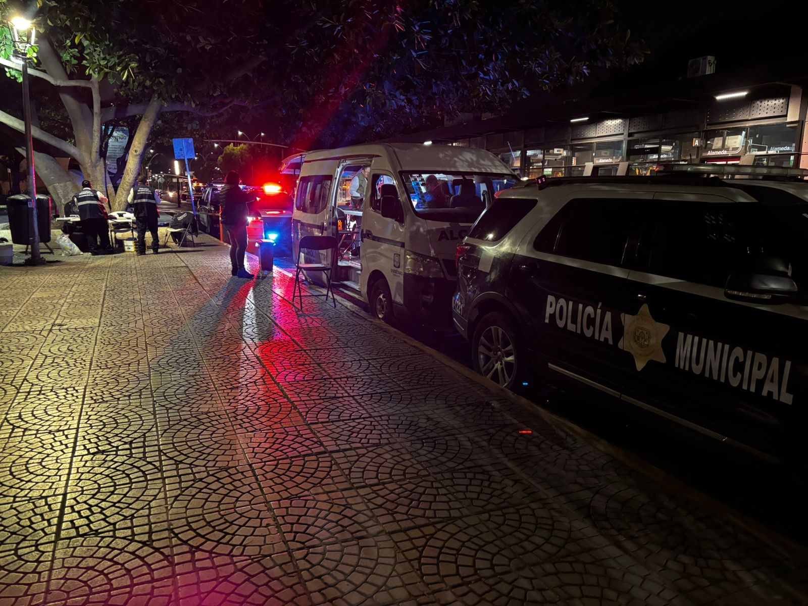 c848c572-c432-4e0b-8ade-5d1f6a95b41f