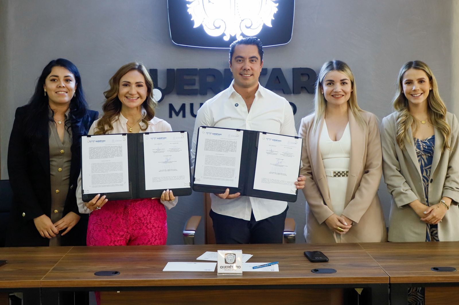 dd5a4c7d-c748-45e9-a3a6-f3c1585d4d5b