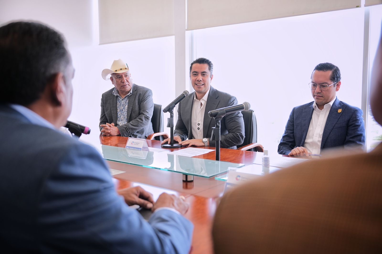 df22555f-2d69-4b1e-a557-8f336bcec333