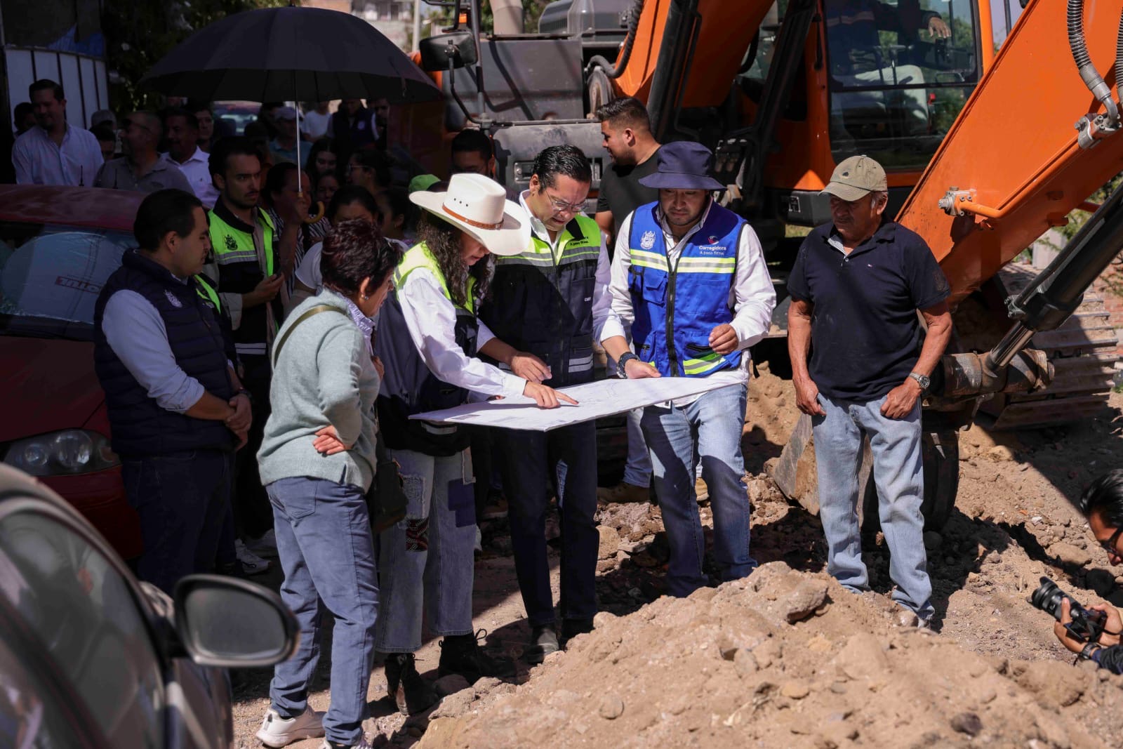 40fa1553-f618-44ff-88b8-2c3dbac1cf24