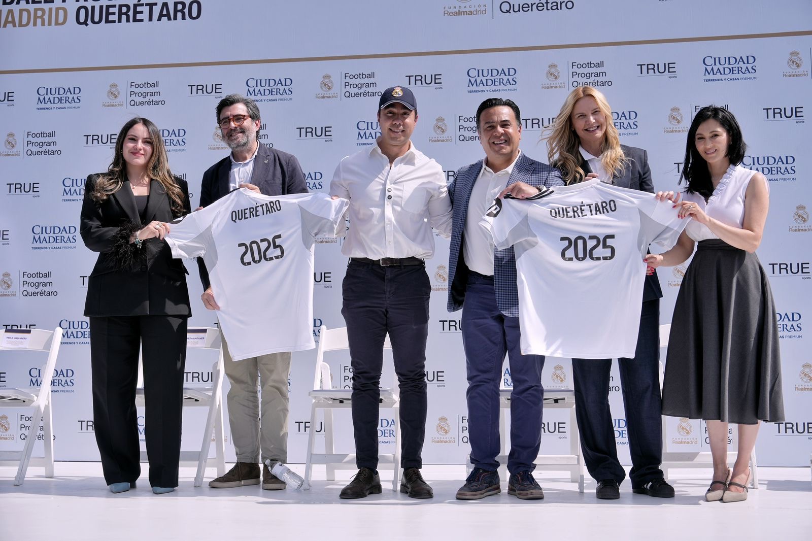 1e7e6fbe-4d4b-4beb-922e-f27a9e2ff041