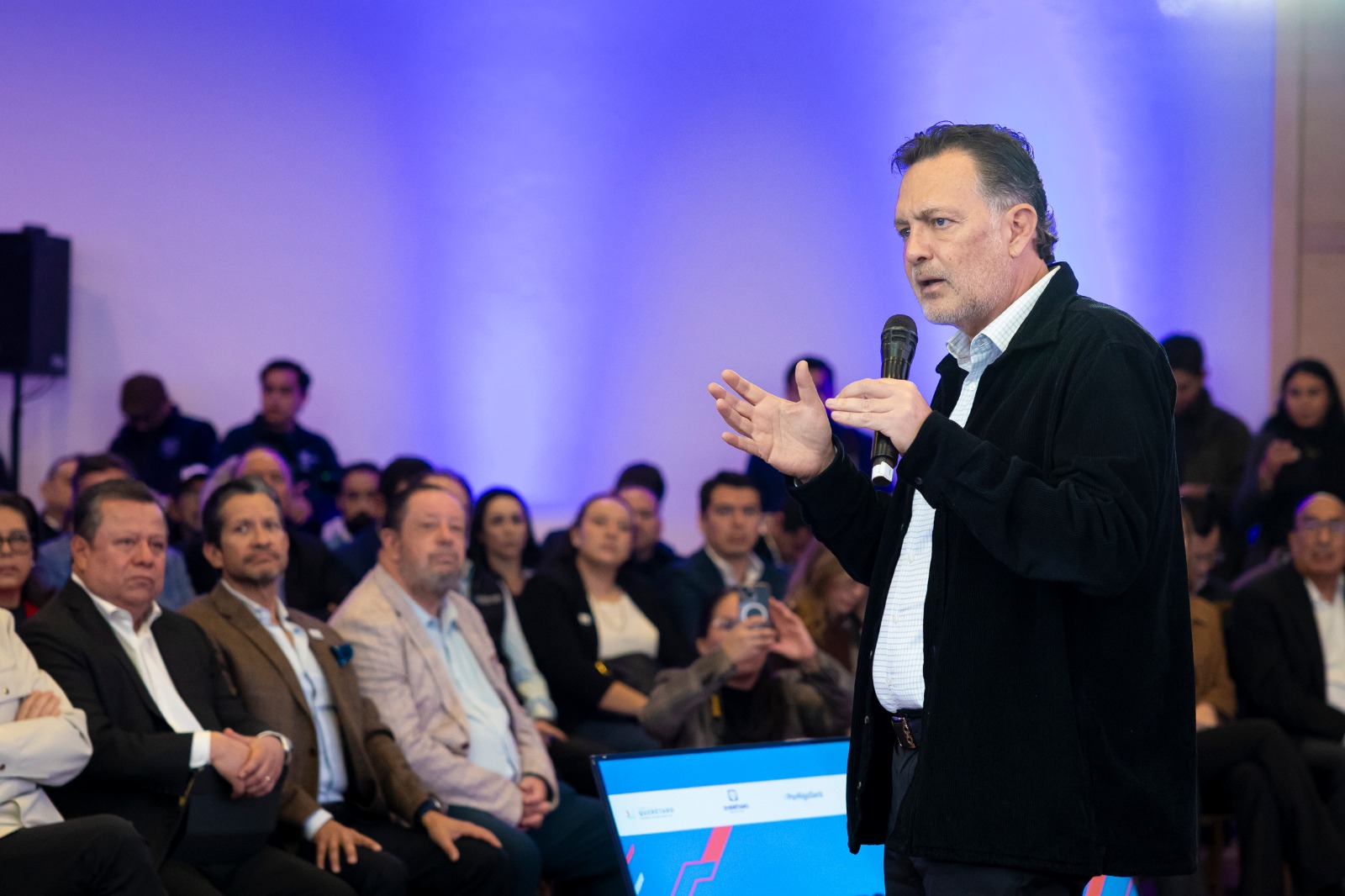 1a2ecf7b-79b2-4df5-bd50-832f78c4c17f