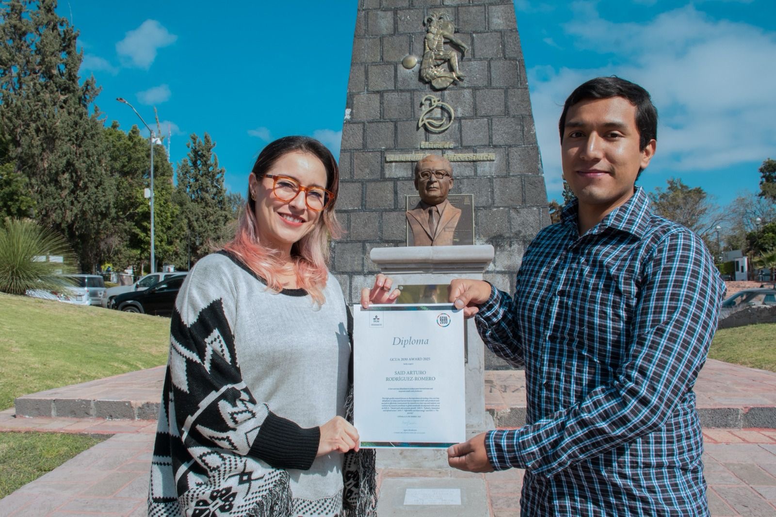 815c6e19-dac3-4edd-864c-9b474b098b70