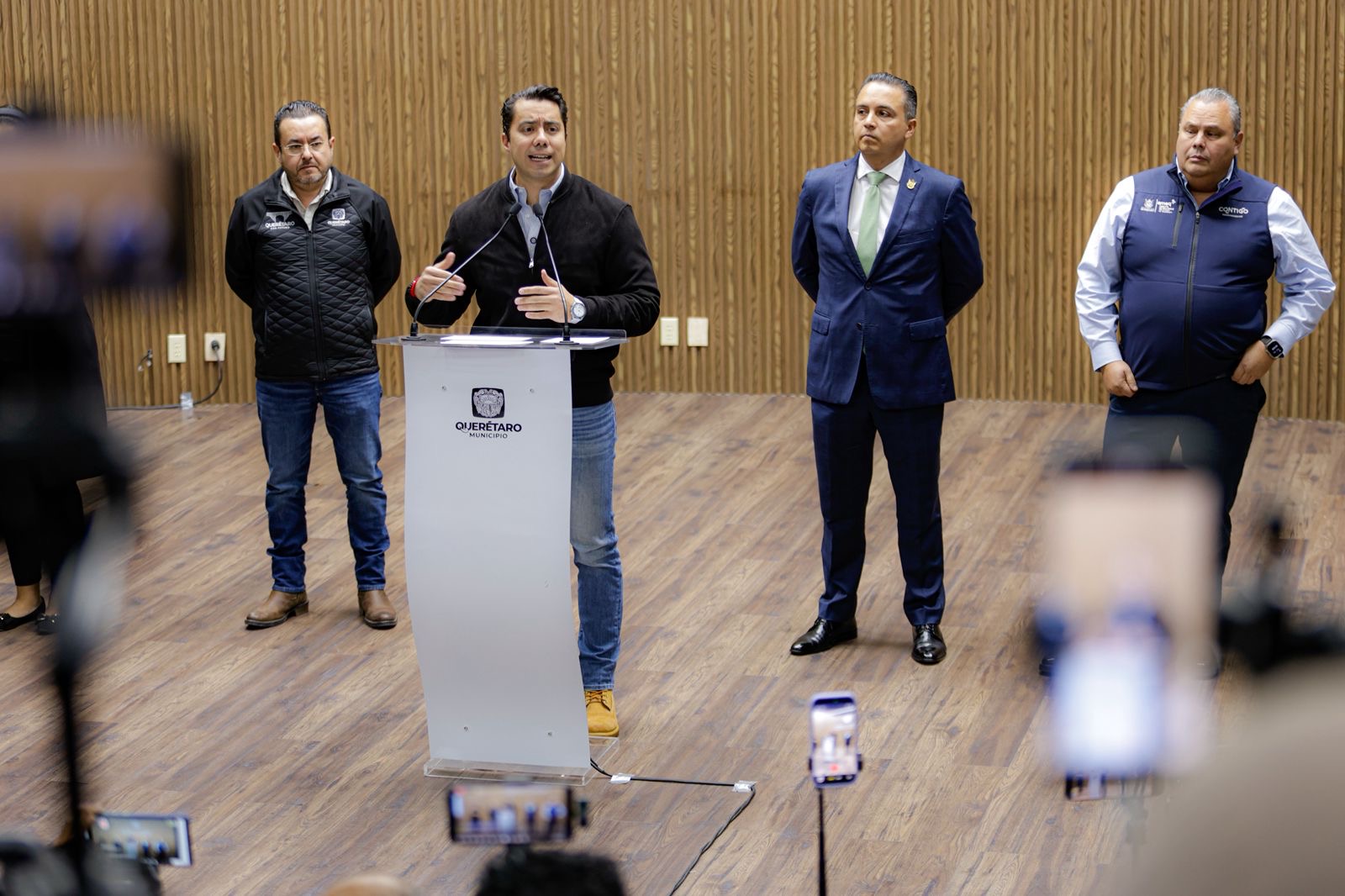 c0e1b7df-3988-48fe-945a-9a7b576b31b7