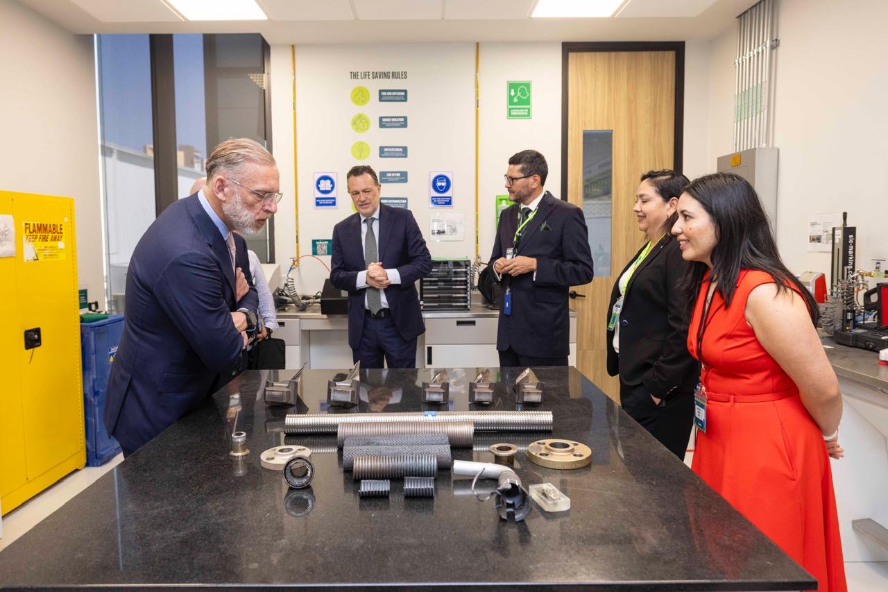 13a9dd1e-6f54-4e7e-b977-57e5100fe0cd