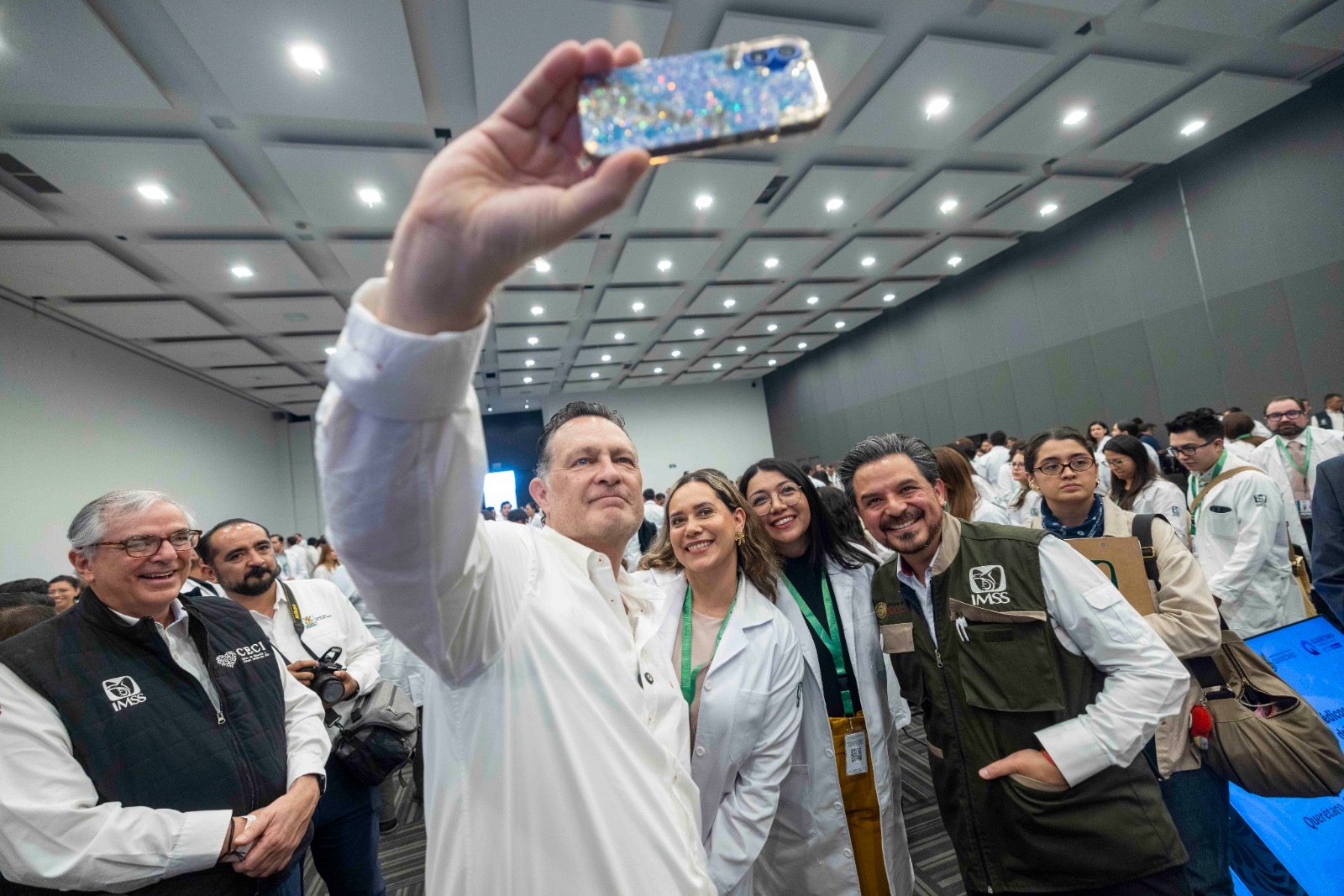 b676eecd-e400-4742-a14c-d8b16831b931