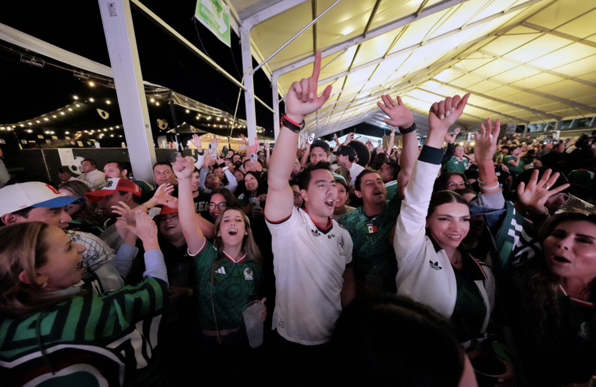 18 mil queretanos vivieron el triunfo histórico de la Selección Mexicana desde el Zona Fest en el Estadio Corregidora; Felifer Macías estuvo presente