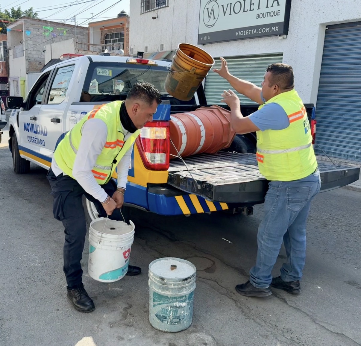 Retira Municipio de Querétaro dos mil 155 objetos que obstruyen la movilidad en la vía pública