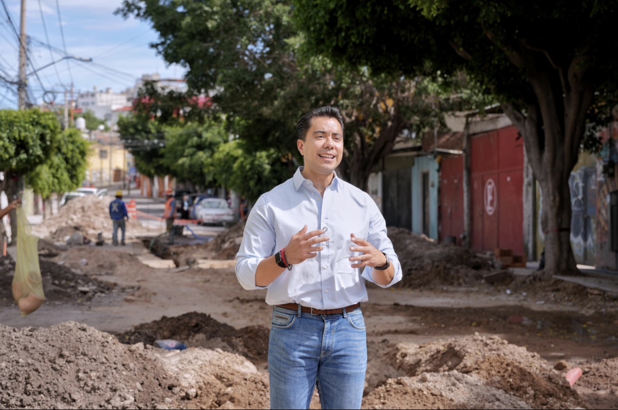 Supervisa Felifer Macías obra de drenaje sanitario que responde a una demanda histórica en San Pablo