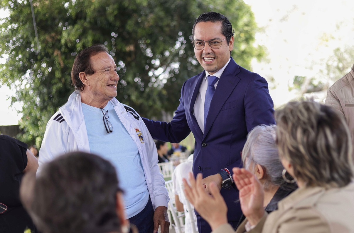 Reconoce Chepe Guerrero trayectoria de servidores públicos jubilados