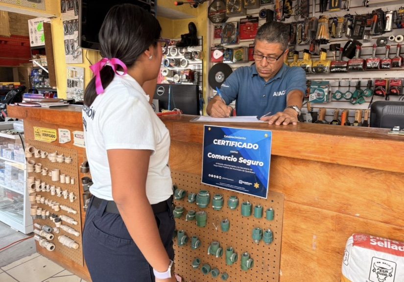 SSPMQ otorga el distintivo “Comercio Seguro” a 197 negocios