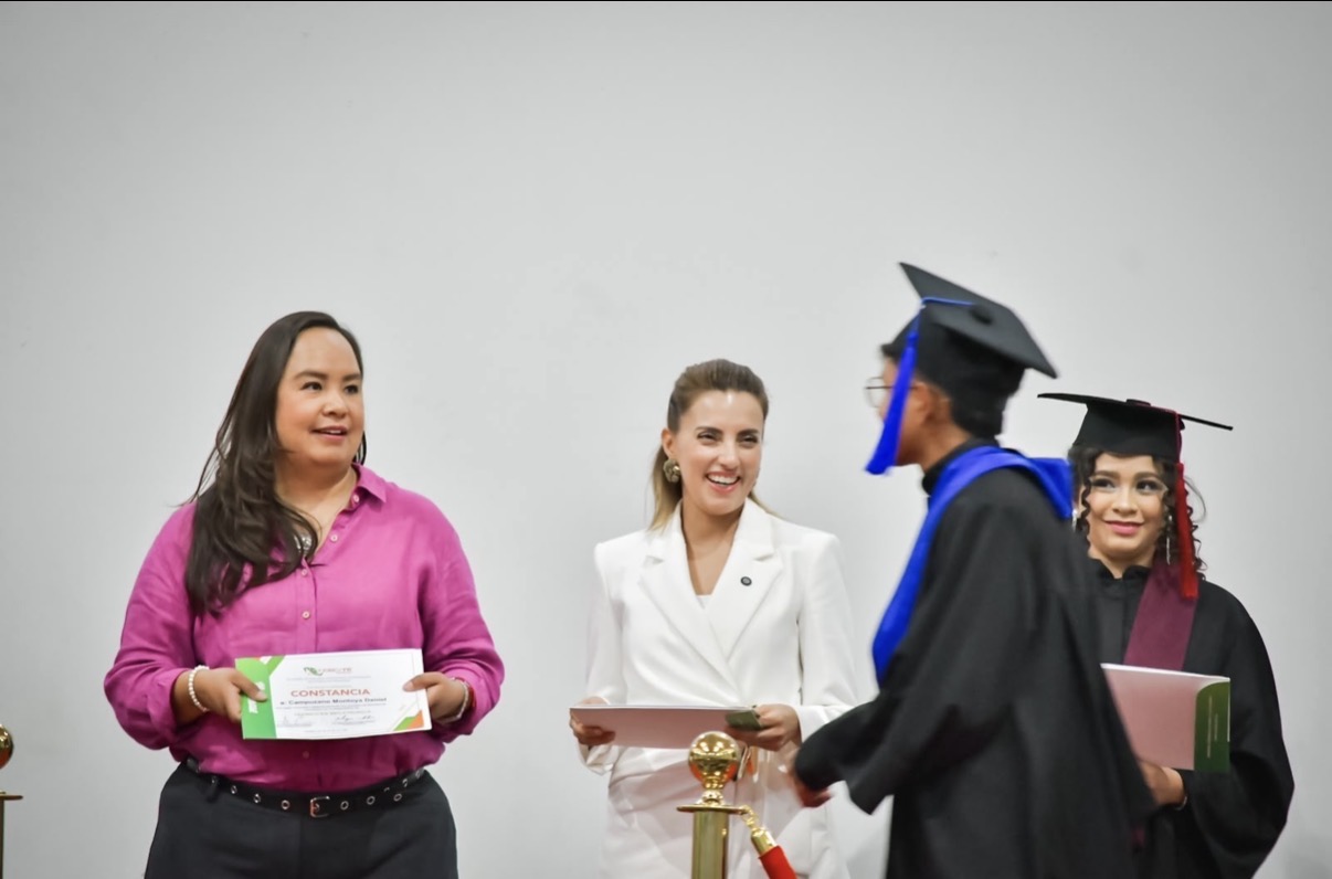 La educación cambia vidas y construye el futuro de Querétaro: Laura Aguilar