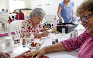 Invita DIF Corregidora a adultos mayores a sumarse a talleres y servicios para mejorar su calidad de vida