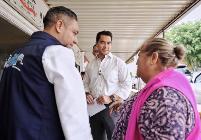 Entrega Felifer Macías rehabilitación integral en la colonia Presidentes
