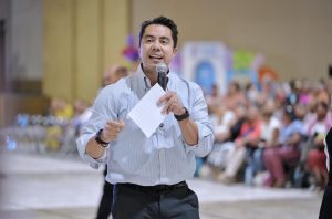 “El Querétaro de hoy es gracias a ustedes”: Felifer Macías reconoce a adultos mayores