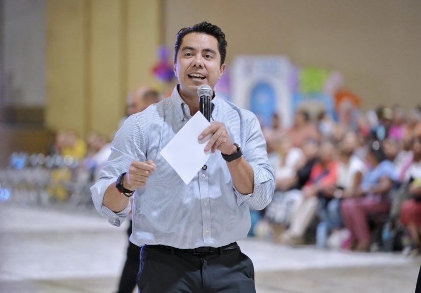 “El Querétaro de hoy es gracias a ustedes”: Felifer Macías reconoce a adultos mayores