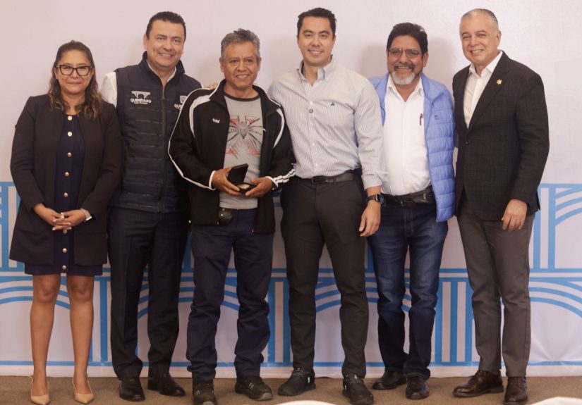 Reconoce Felifer Macías la vocación, trayectoria y compromiso de las y los trabajadores municipales