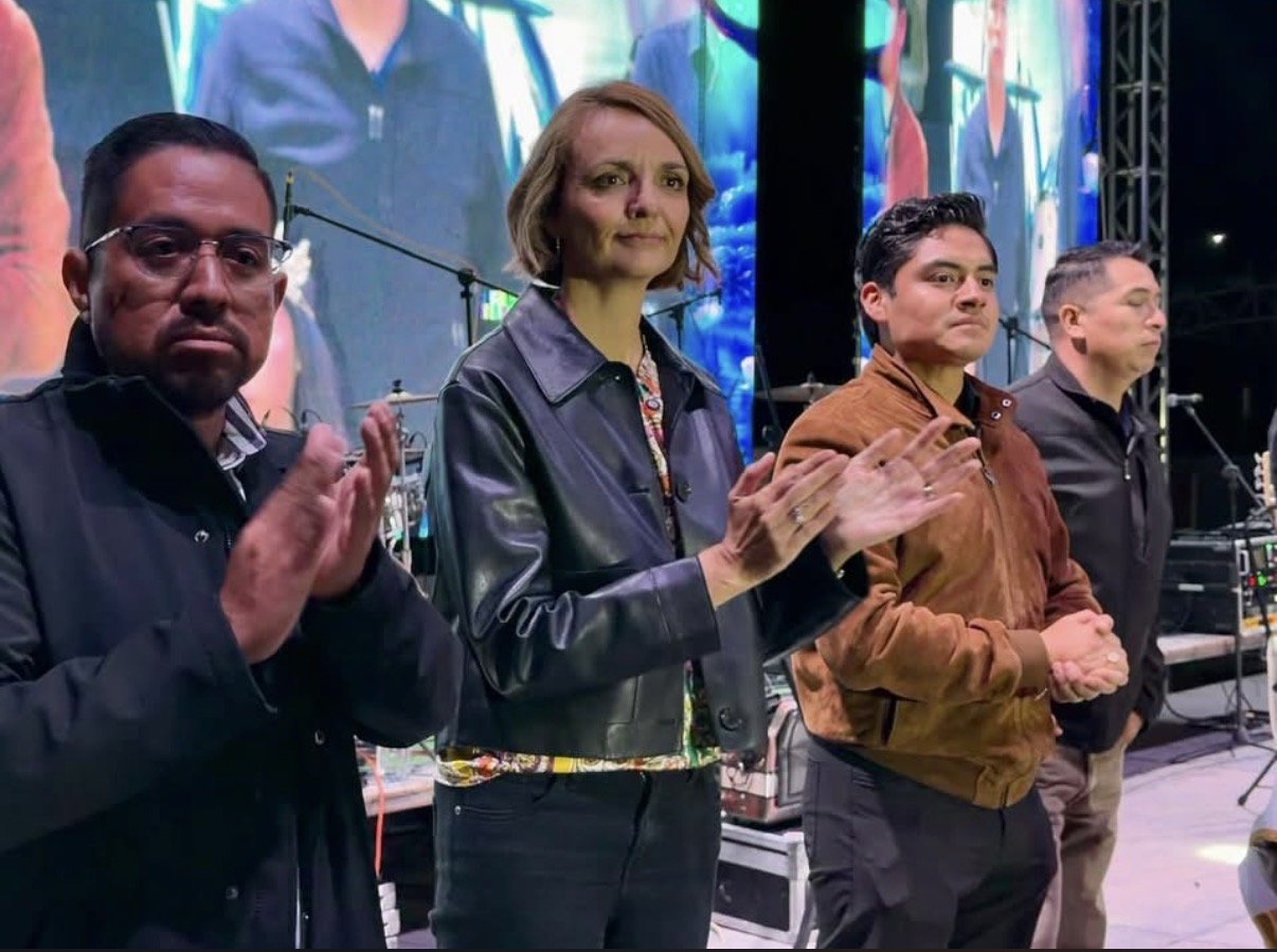 Inaugura Ana Paola López Birlain la fiesta patronal de Santa María Magdalena, en Cadereyta de Montes
