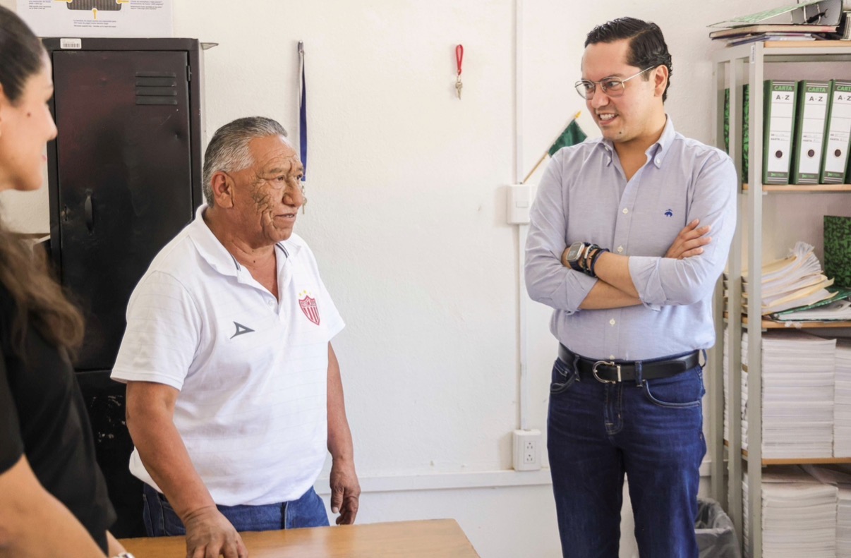 Inaugura Chepe Guerrero nueva oficina de Registro Civil en La Negreta
