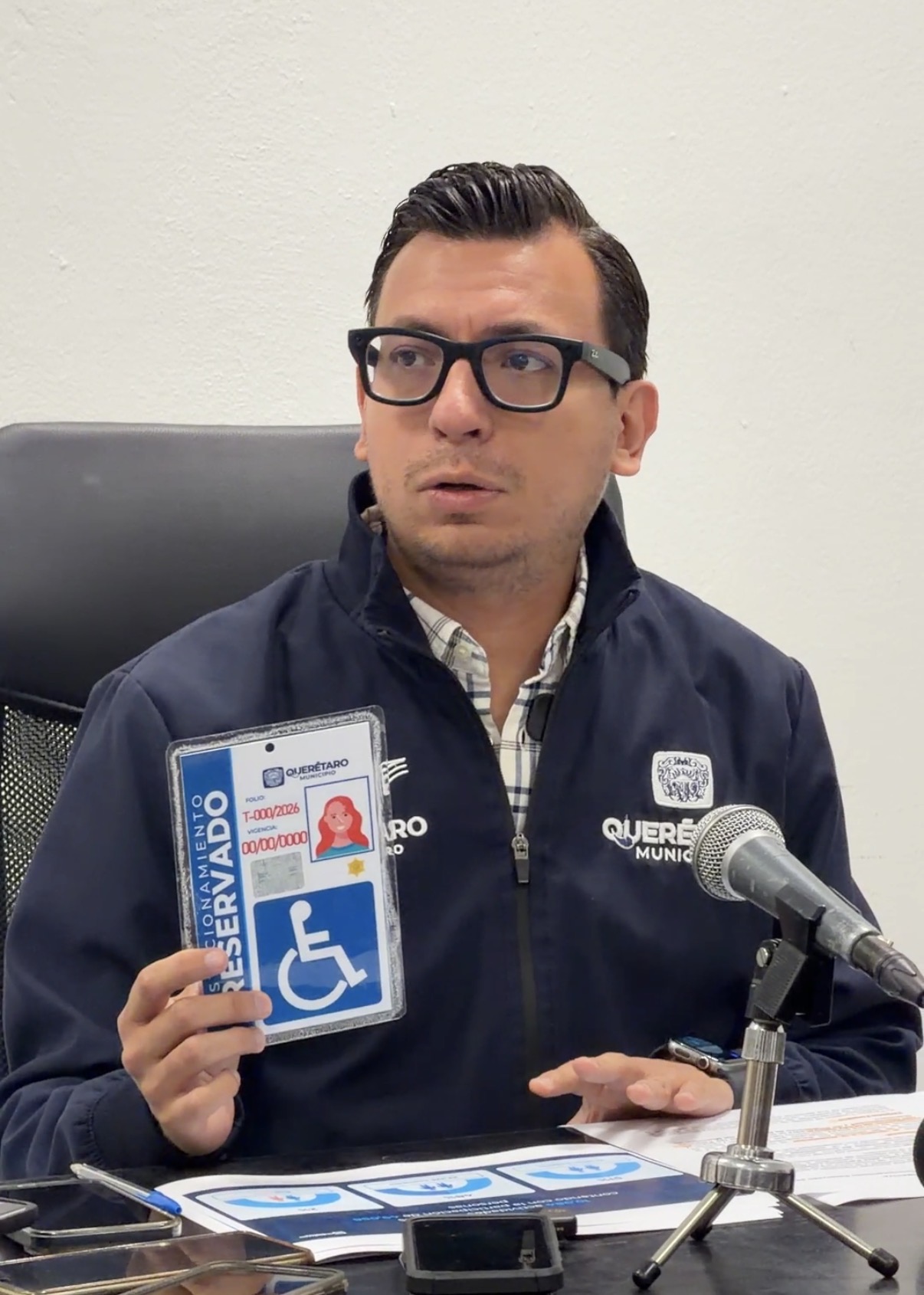 Tarjetón para personas con discapacidad es válido en todo Querétaro; falsificarlo o no respetar los lugares exclusivos puede costar más de 10 mil pesos