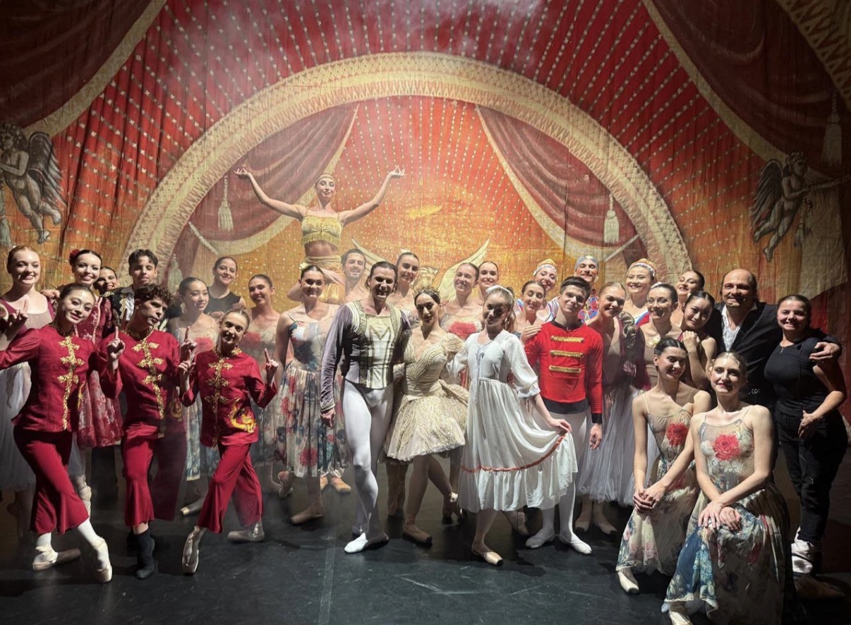 Brilla Querétaro en Europa con el arte de la bailarina Ana Elia Lira