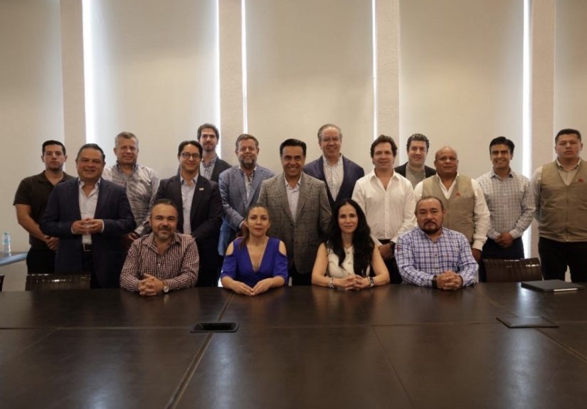 Fortalece Luis Nava coordinación entre Federación y municipios en materia de vivienda