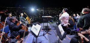 Sinfonía en La Queretana reúne a más de 11 mil personas; “esto es Querétaro: arte, cultura y familia”: Felifer Macías