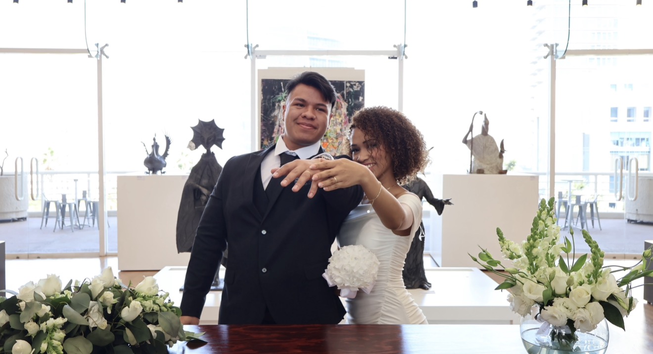 Celebra Municipio de Querétaro primera boda civil en la Galería Centro Cívico