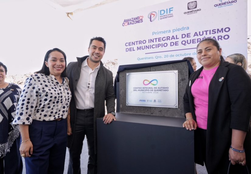 Coloca Felifer Macías primera piedra del Centro Integral de Autismo del Municipio de Querétaro