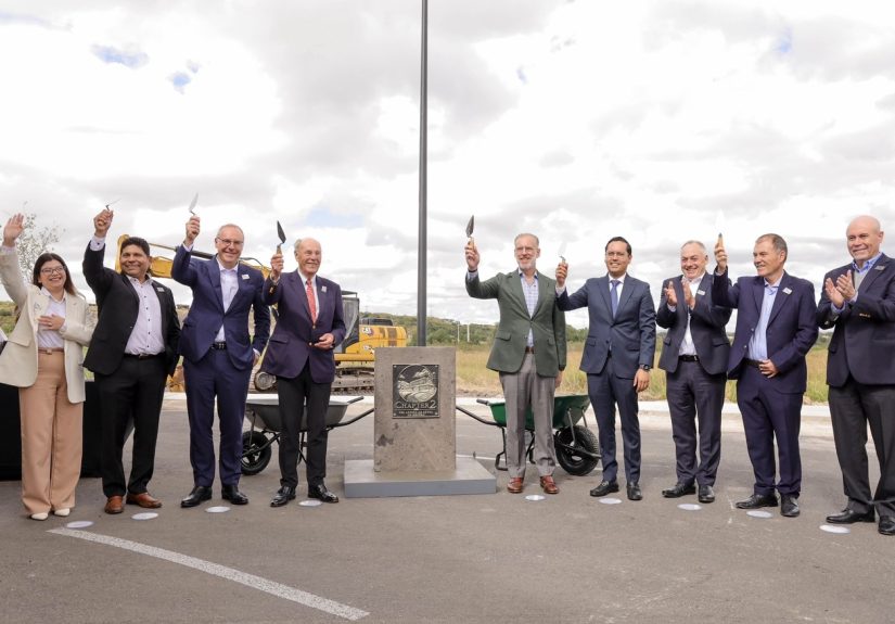 Chepe Guerrero y Marco Del Prete colocan primera piedra de Mankiewicz México en Corregidora; invertirá 25 millones de dólares y generará 250 empleos