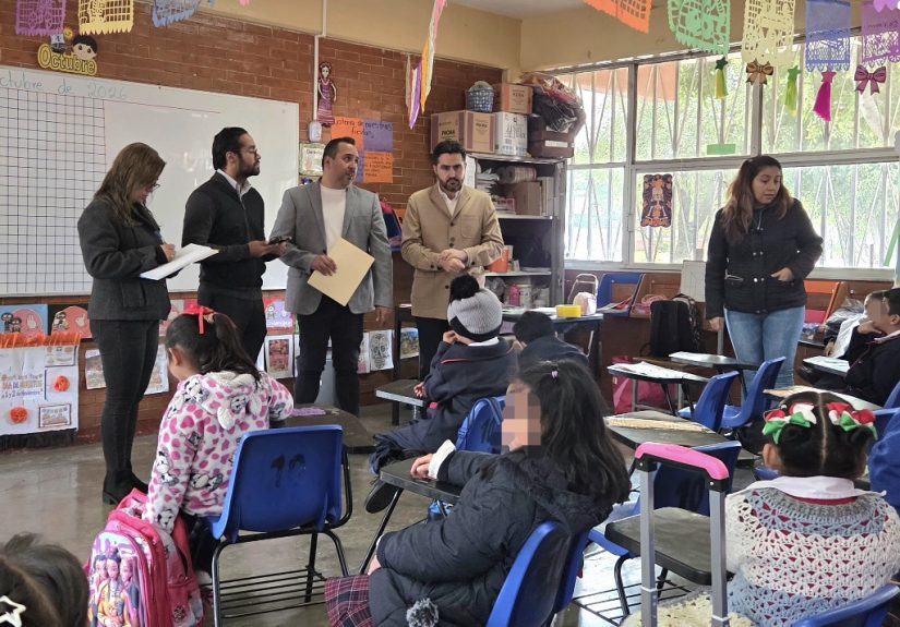 Agustín Dorantes gestiona mejoras para primaria Miguel Hidalgo y atiende nuevas peticiones
