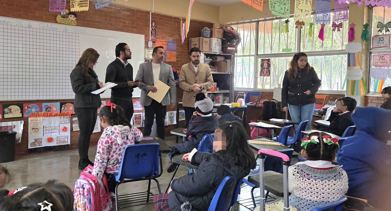 Agustín Dorantes gestiona mejoras para primaria Miguel Hidalgo y atiende nuevas peticiones
