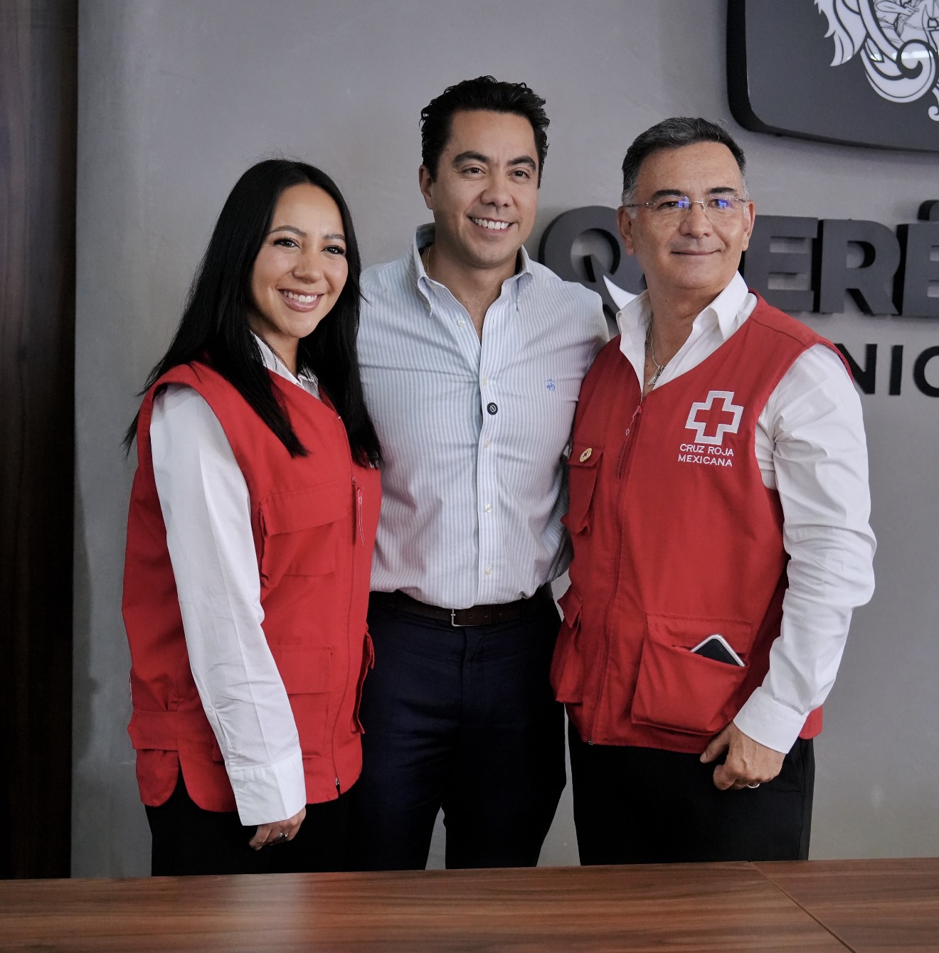 Felifer Macías anuncia donativos voluntarios para Cruz Roja y Bomberos a través de trámites municipales en Querétaro