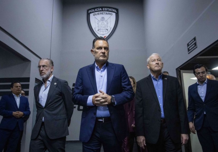 Mauricio Kuri y Ronald Johnson colocan primera piedra de la Academia Internacional de Capacitación Policial