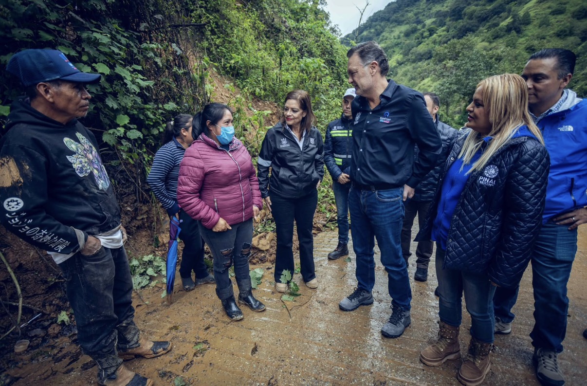 Kuri supervisa obras y caminos afectados por las lluvias en Pinal de Amoles